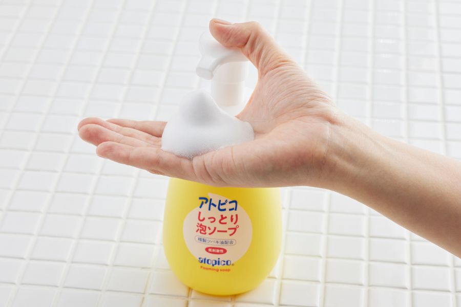 片手で簡単に出せるポンプタイプ